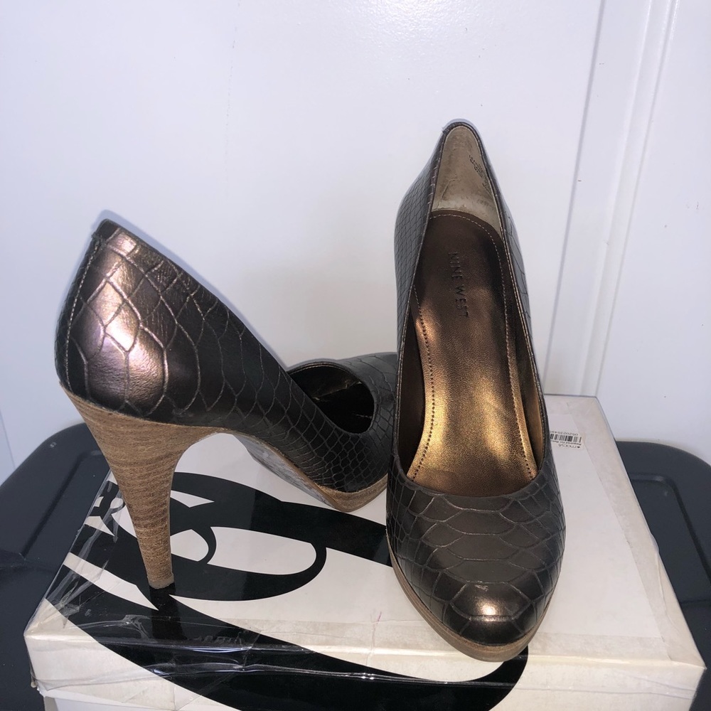 Nine West bronze  heels 8.5